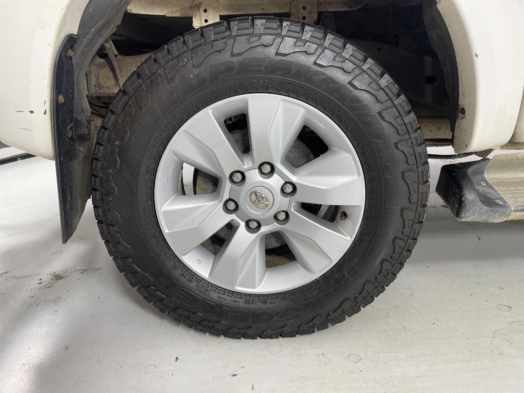 Photo '12' of Toyota Hilux Photo '12' of Toyota Hilux