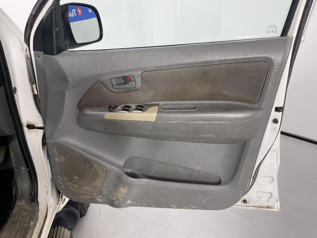 Photo '15' of Toyota Hilux Photo '15' of Toyota Hilux