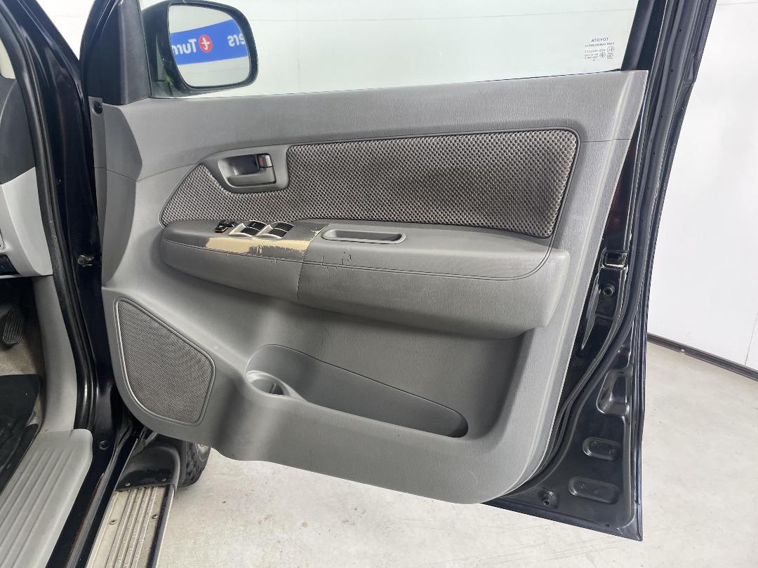 Photo '15' of Toyota Hilux