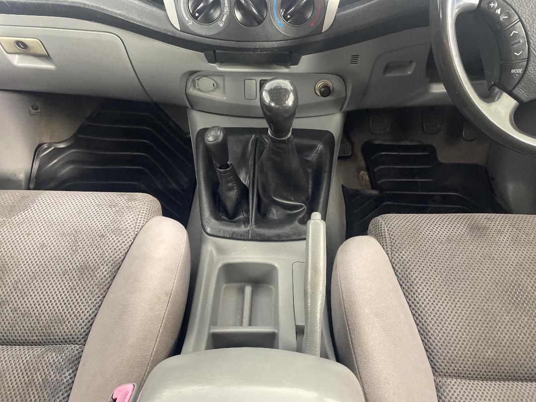 Photo '18' of Toyota Hilux