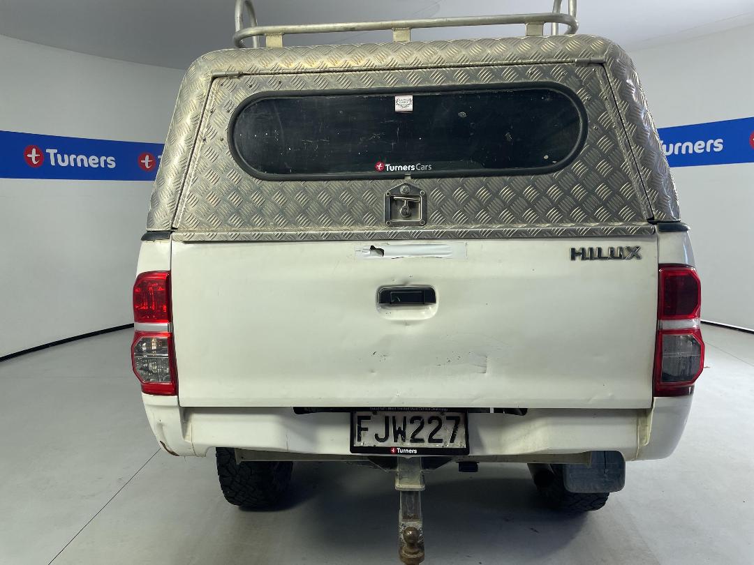 Photo '6' of Toyota Hilux