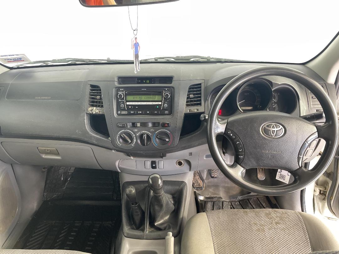 Photo '17' of Toyota Hilux