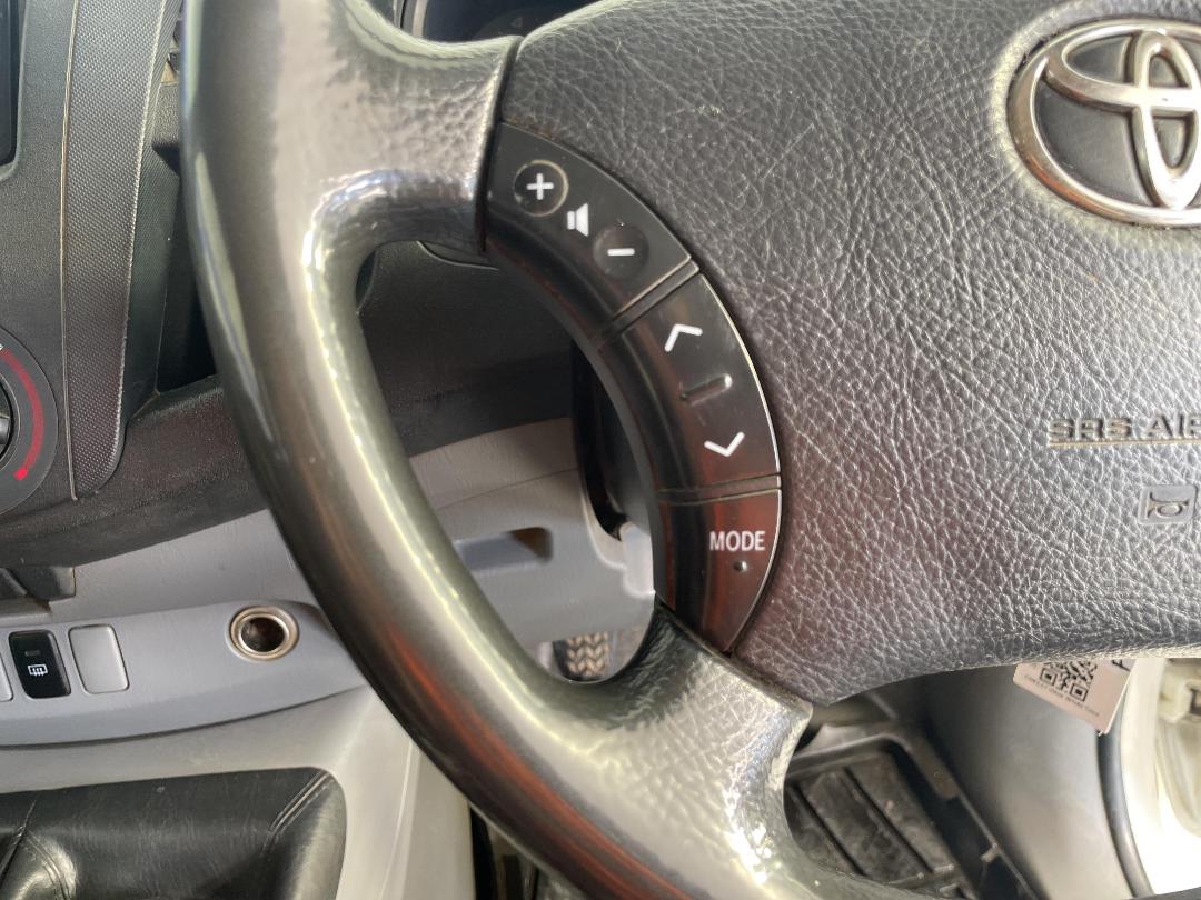 Photo '23' of Toyota Hilux