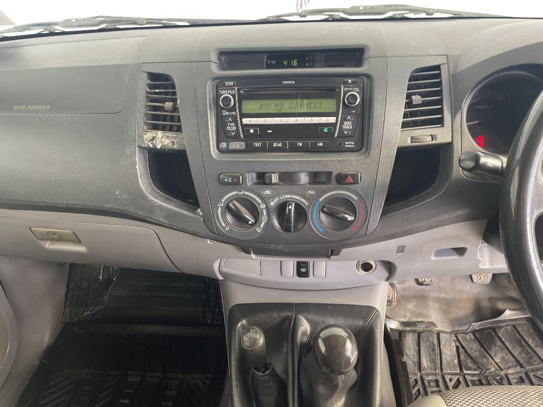 Photo '18' of Toyota Hilux