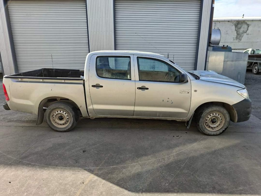 Photo '2' of Toyota Hilux 2WD