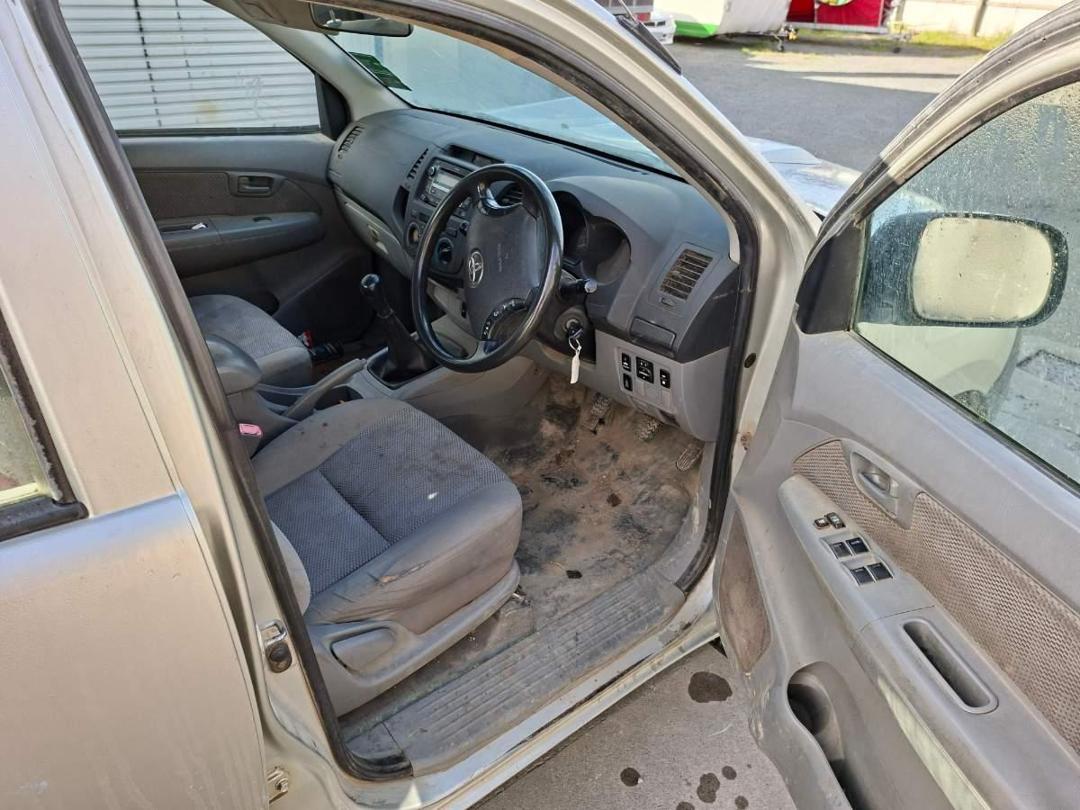 Photo '6' of Toyota Hilux 2WD