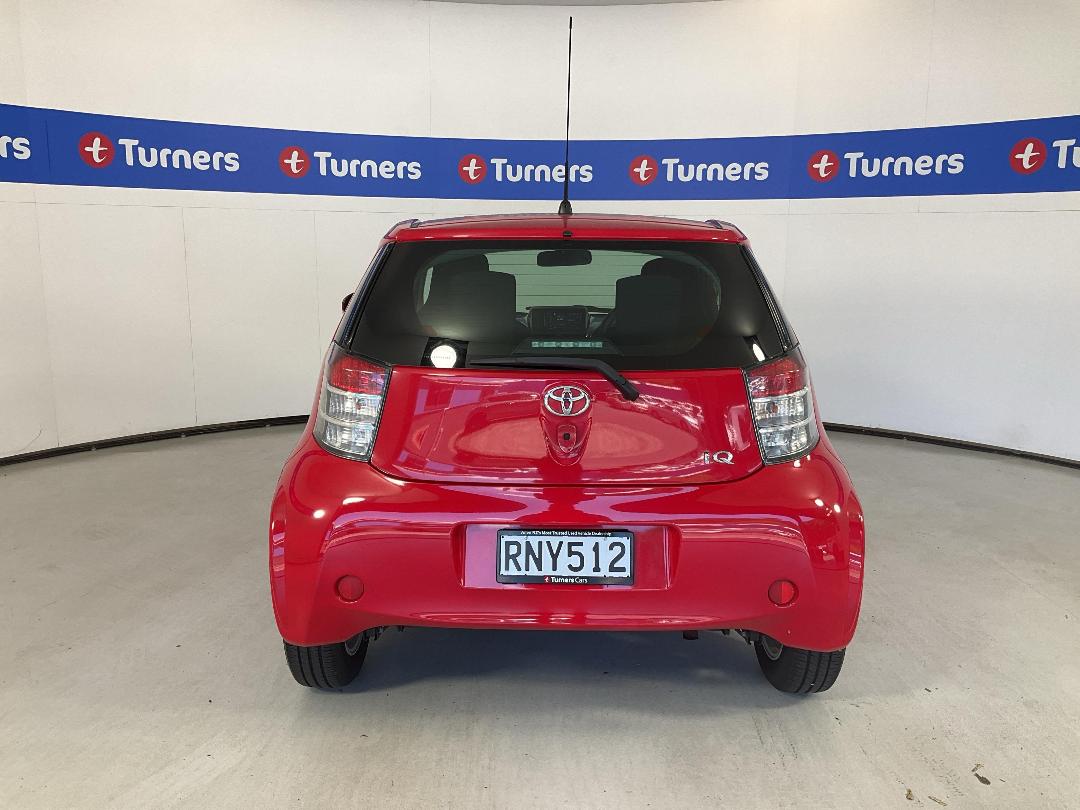 Photo '6' of Toyota IQ