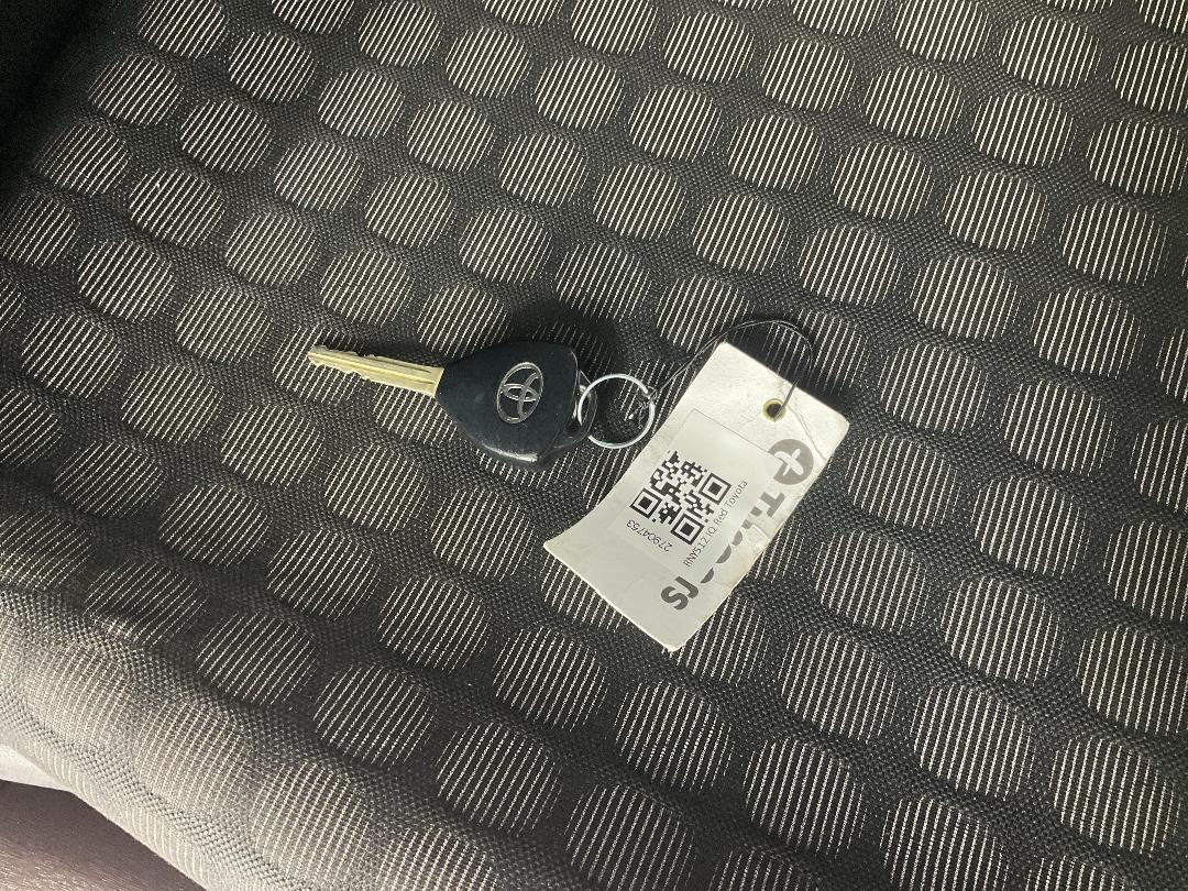 Photo '21' of Toyota IQ