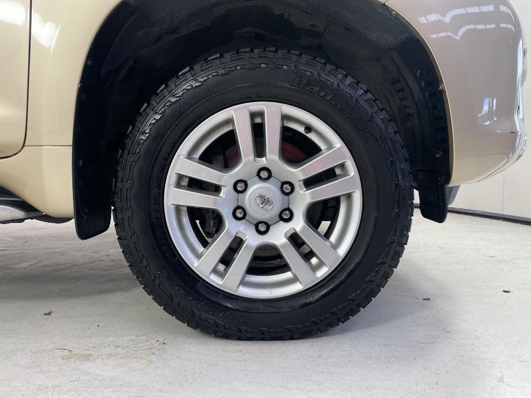Photo '9' of Toyota Landcruiser Prado