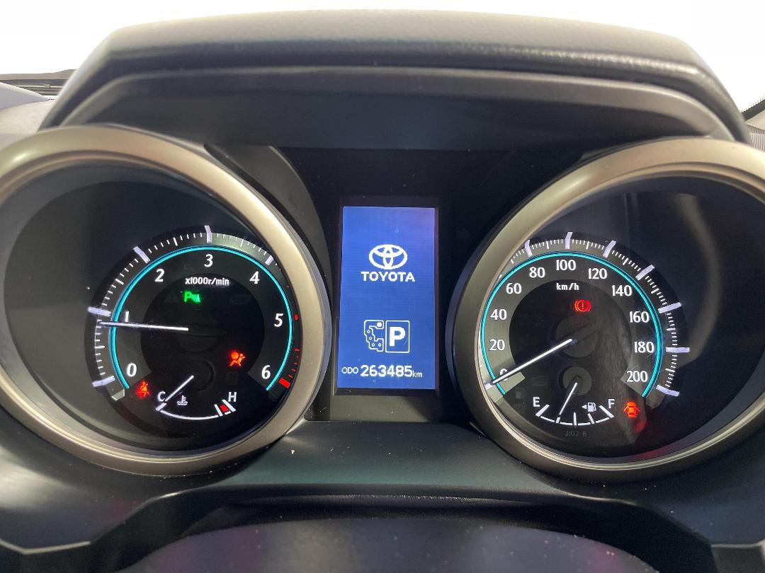 Photo '21' of Toyota Landcruiser Prado