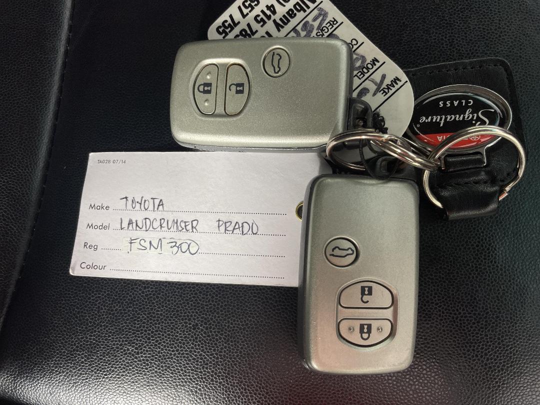 Photo '22' of Toyota Landcruiser Prado