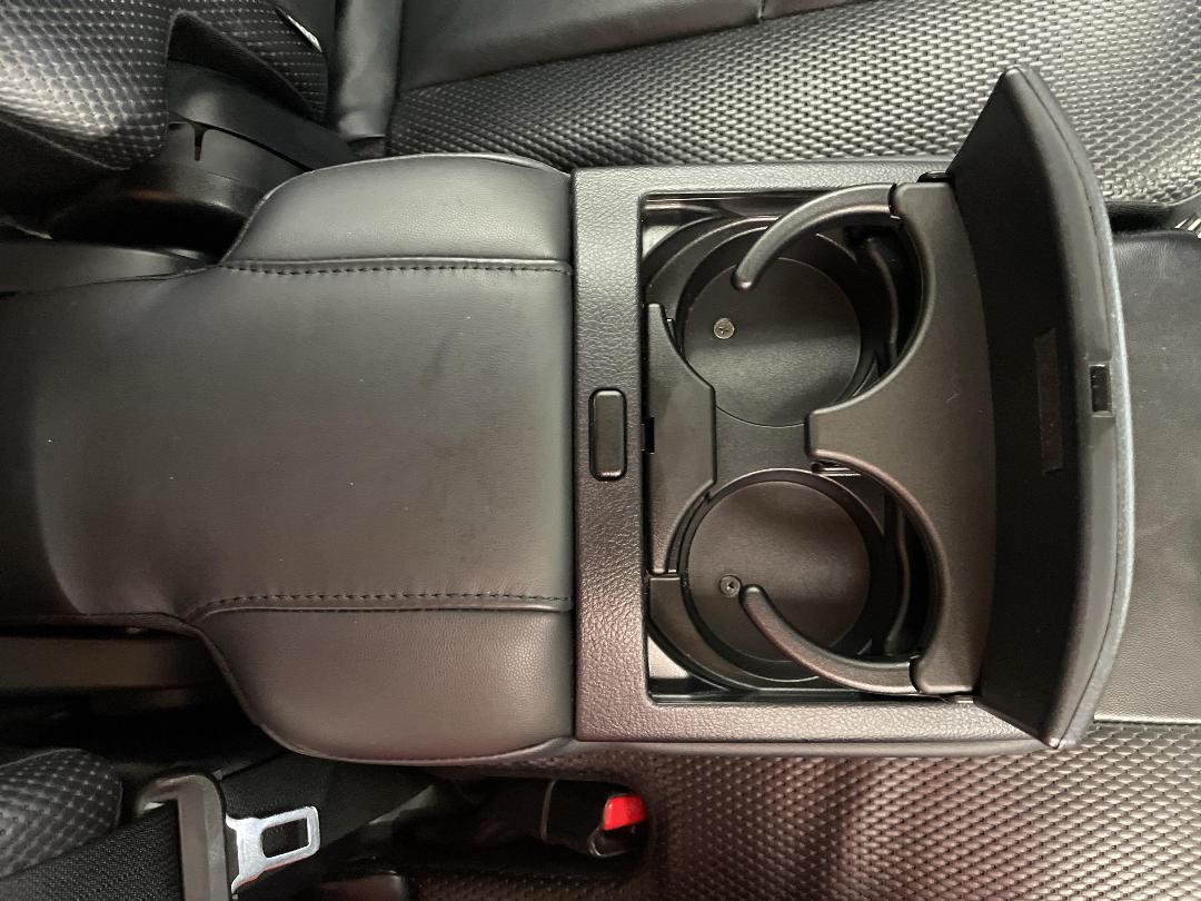 Photo '24' of Toyota Landcruiser Prado