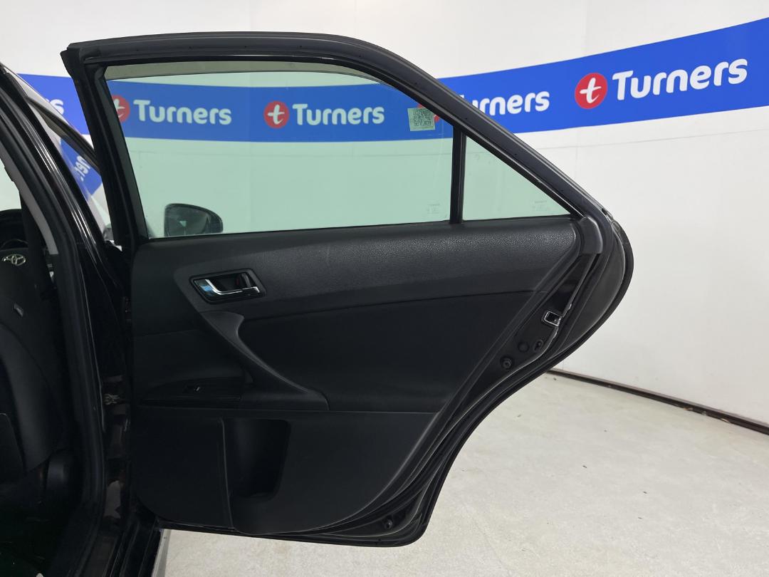 Photo '19' of Toyota Markx Photo '19' of Toyota Markx