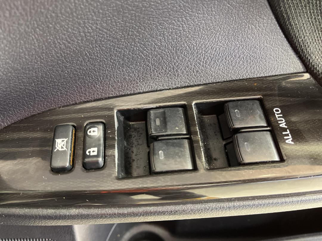 Photo '23' of Toyota Markx Photo '23' of Toyota Markx