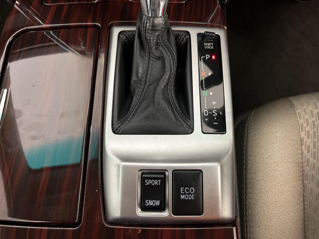 Photo '27' of Toyota Markx