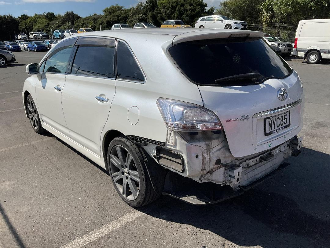 Photo '3' of Toyota Markx ZIO Photo '3' of Toyota Markx ZIO