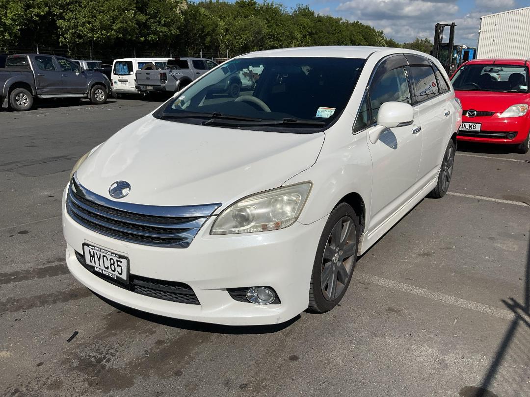 Photo '2' of Toyota Markx ZIO Photo '2' of Toyota Markx ZIO