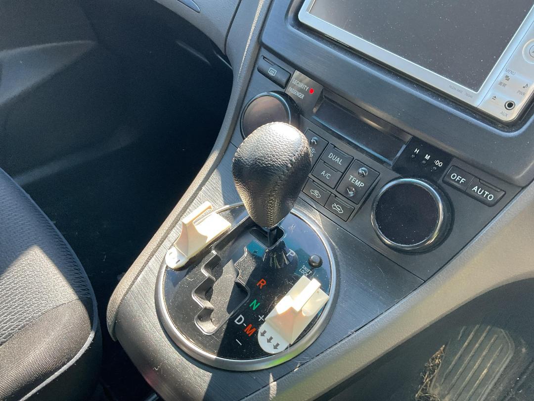 Photo '14' of Toyota Markx ZIO Photo '14' of Toyota Markx ZIO