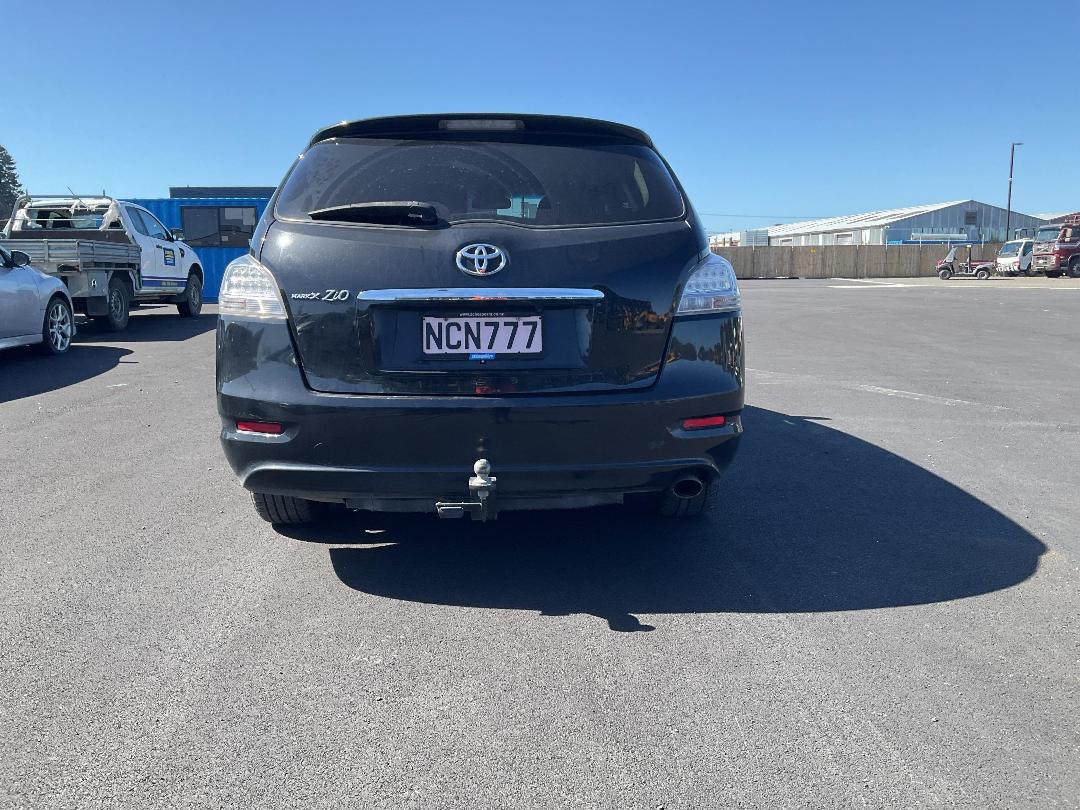 Photo '4' of Toyota Markx ZIO Photo '4' of Toyota Markx ZIO