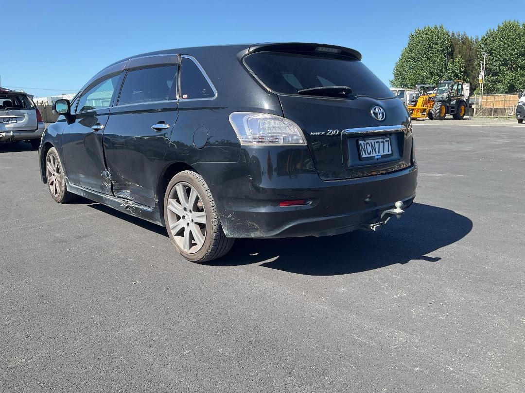 Photo '5' of Toyota Markx ZIO Photo '5' of Toyota Markx ZIO