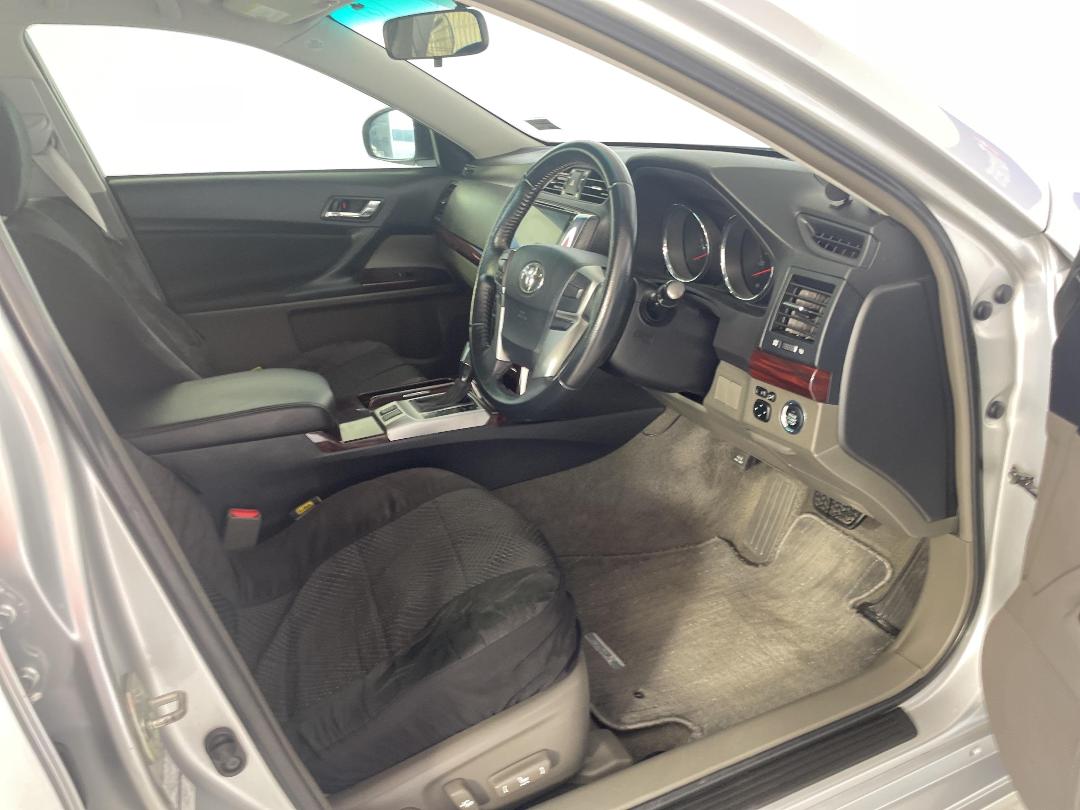 Photo '16' of Toyota Markx