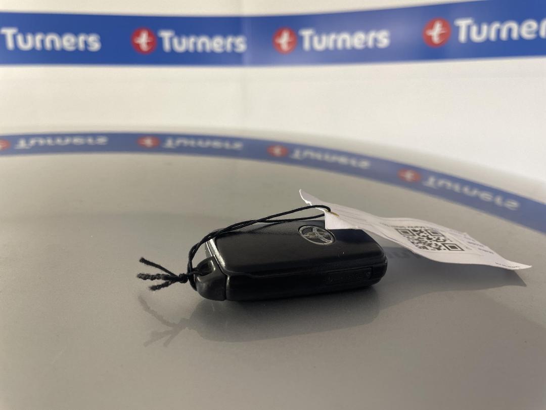 Photo '22' of Toyota Markx