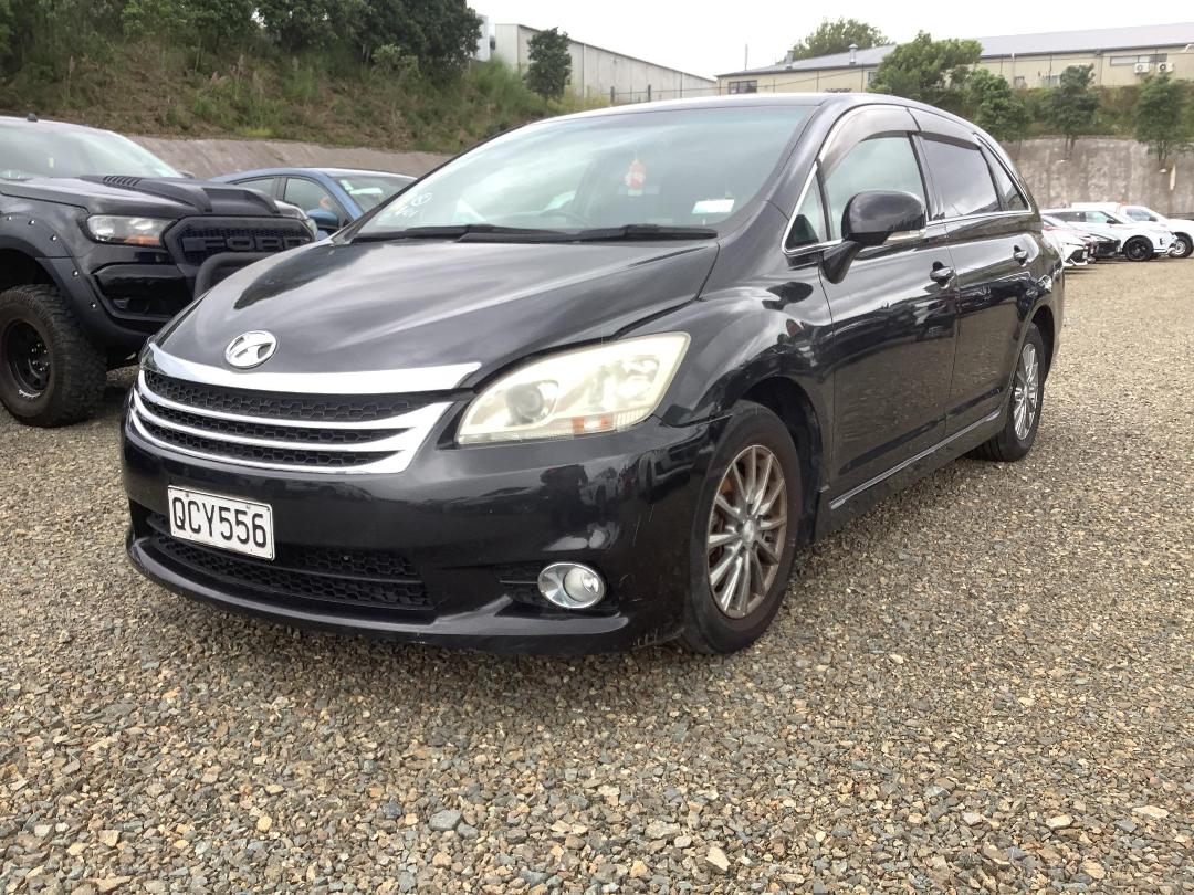 Photo '2' of Toyota Markx ZIO