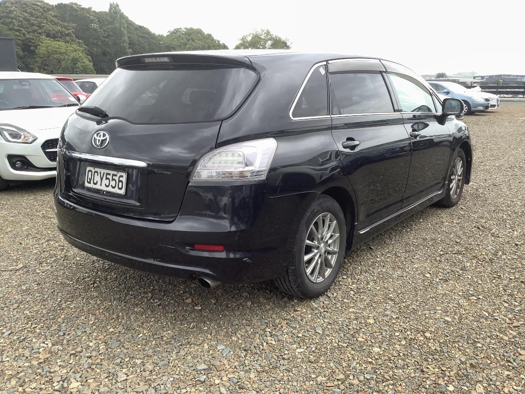 Photo '5' of Toyota Markx ZIO