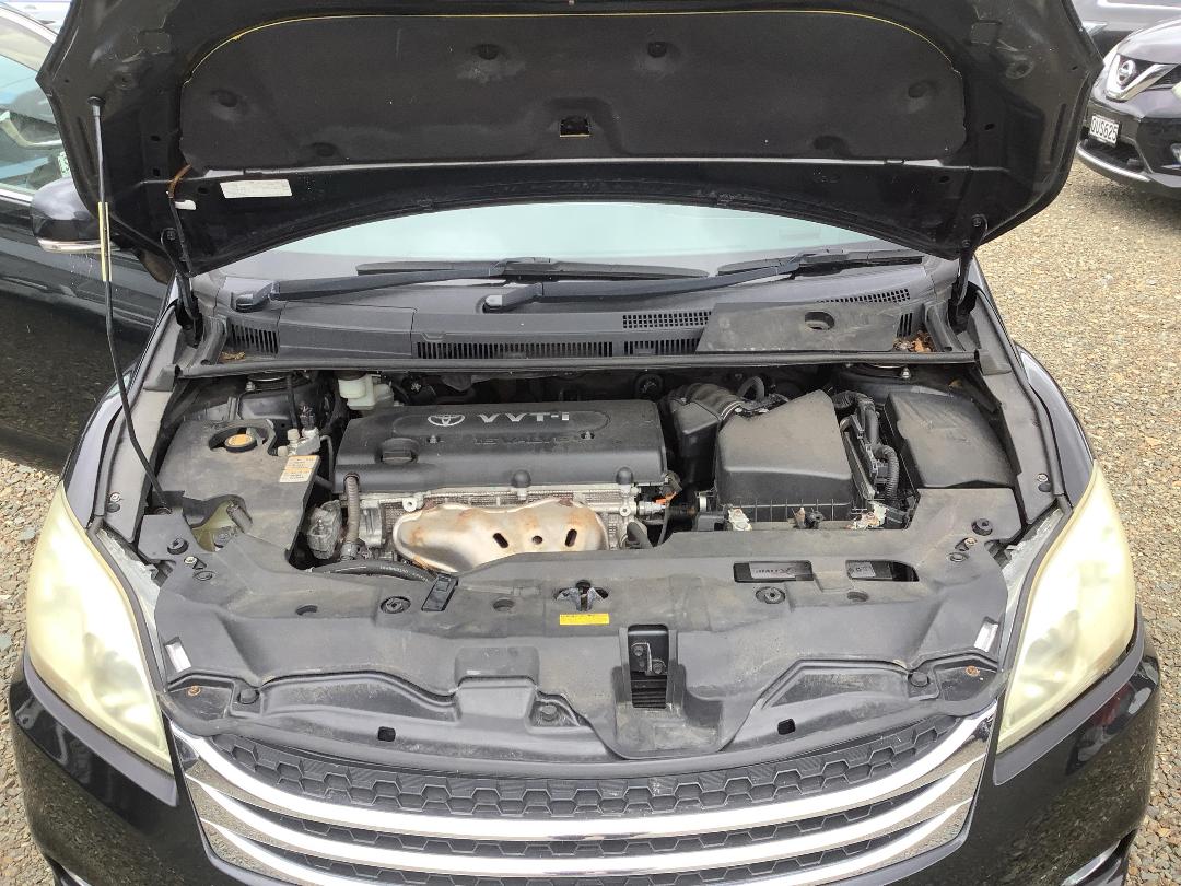 Photo '12' of Toyota Markx ZIO