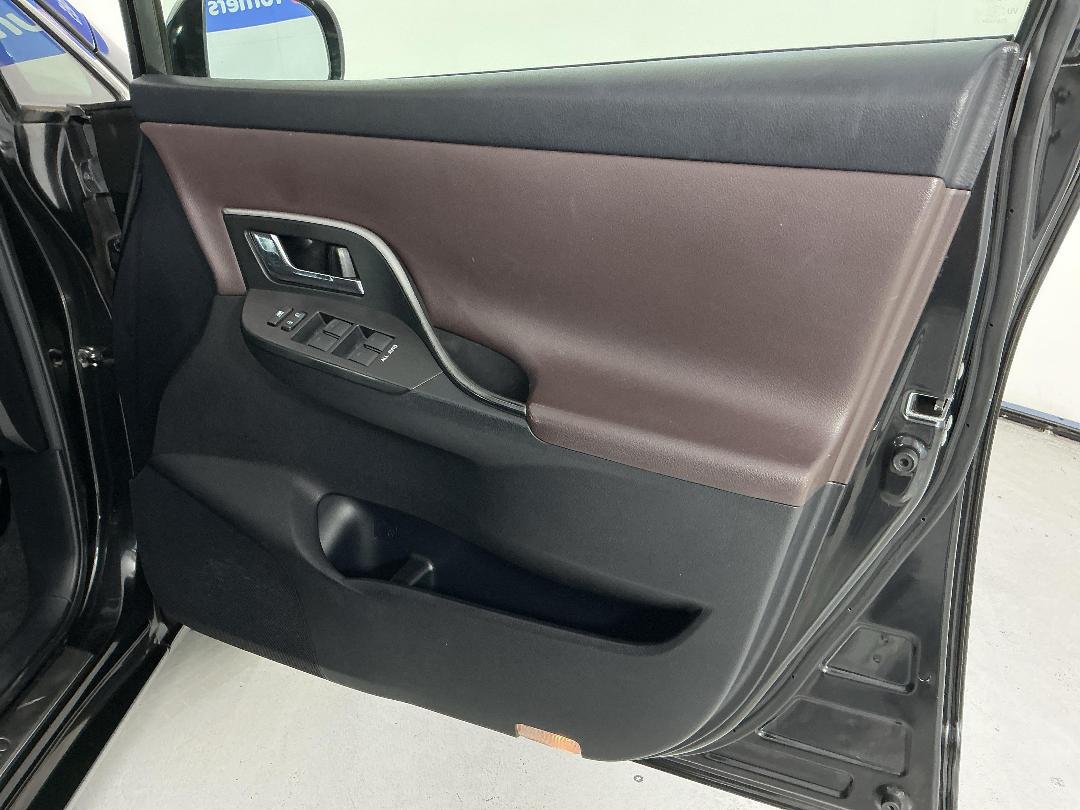 Photo '15' of Toyota Markx Photo '15' of Toyota Markx