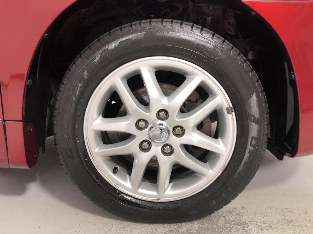 Photo '9' of Toyota Noah Photo '9' of Toyota Noah