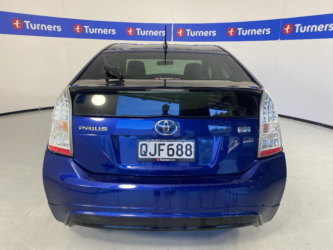 Photo '6' of Toyota Prius