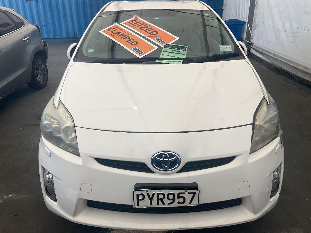 Photo '2' of Toyota Prius Hybrid