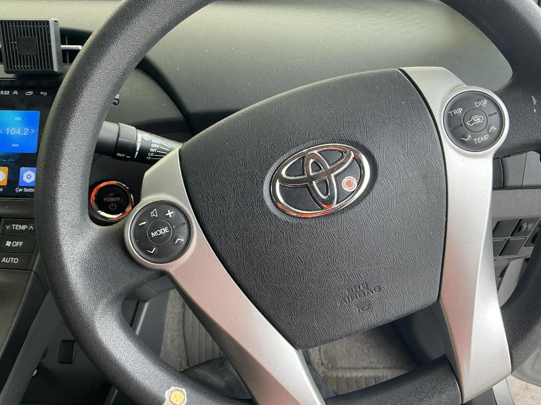 Photo '20' of Toyota Prius Photo '20' of Toyota Prius