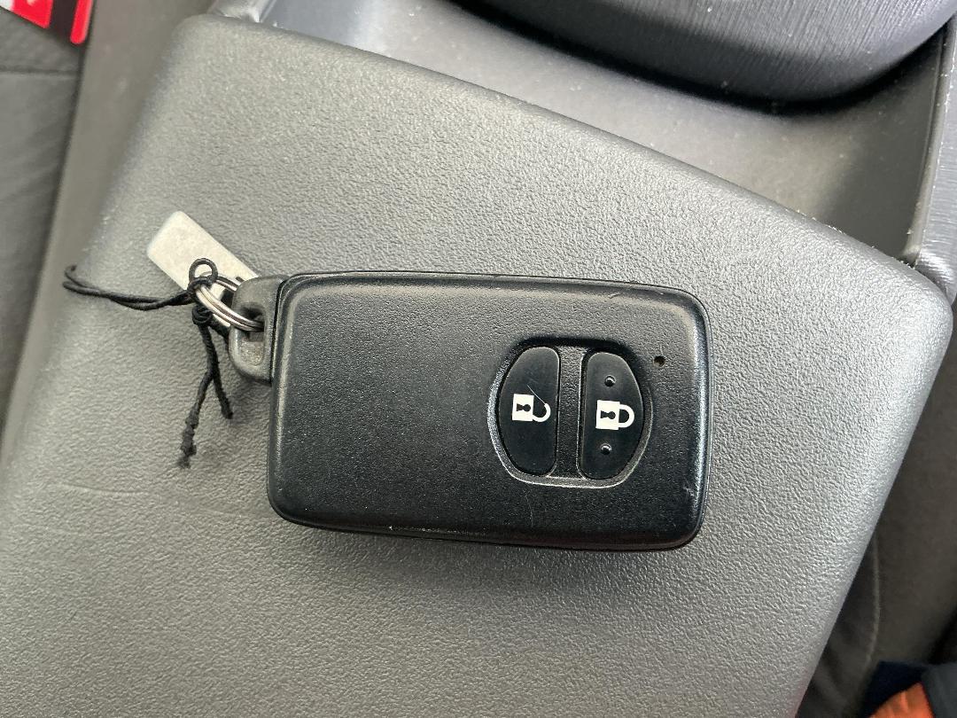 Photo '22' of Toyota Prius Photo '22' of Toyota Prius