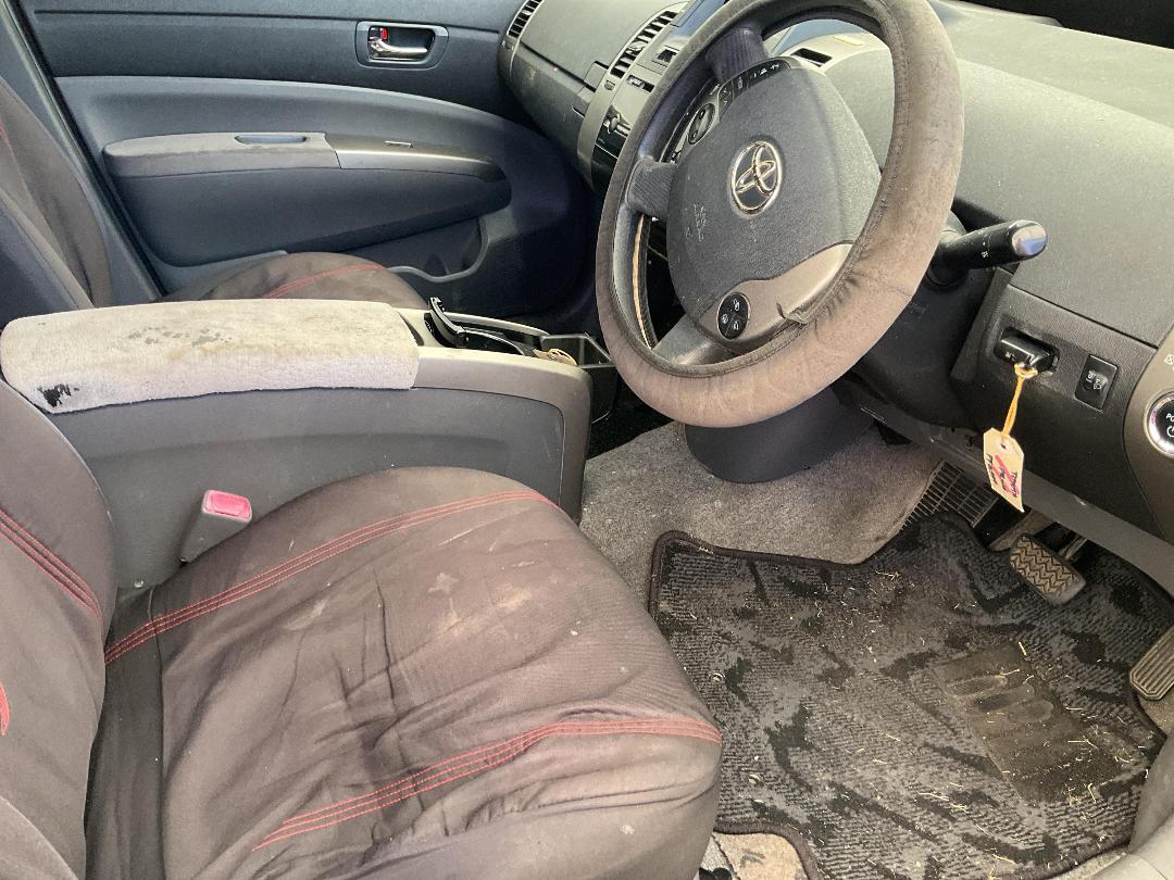 Photo '8' of Toyota Prius Photo '8' of Toyota Prius