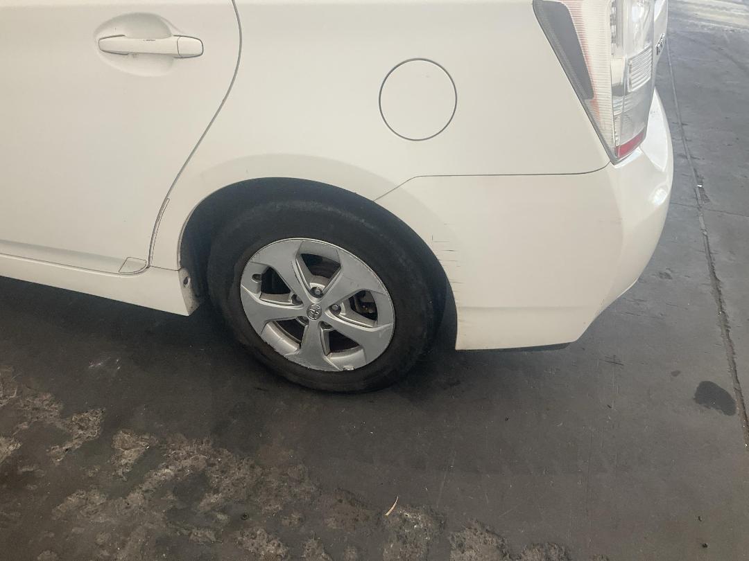 Photo '11' of Toyota Prius