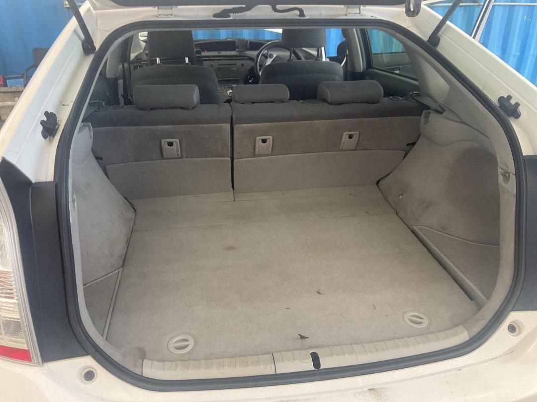 Photo '27' of Toyota Prius