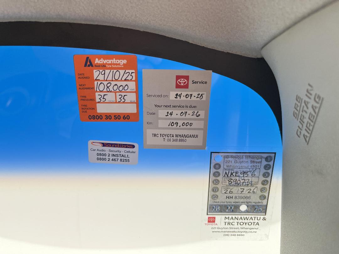 Photo '26' of Toyota Prius