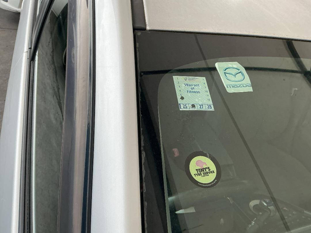 Photo '13' of Toyota Prius Photo '13' of Toyota Prius