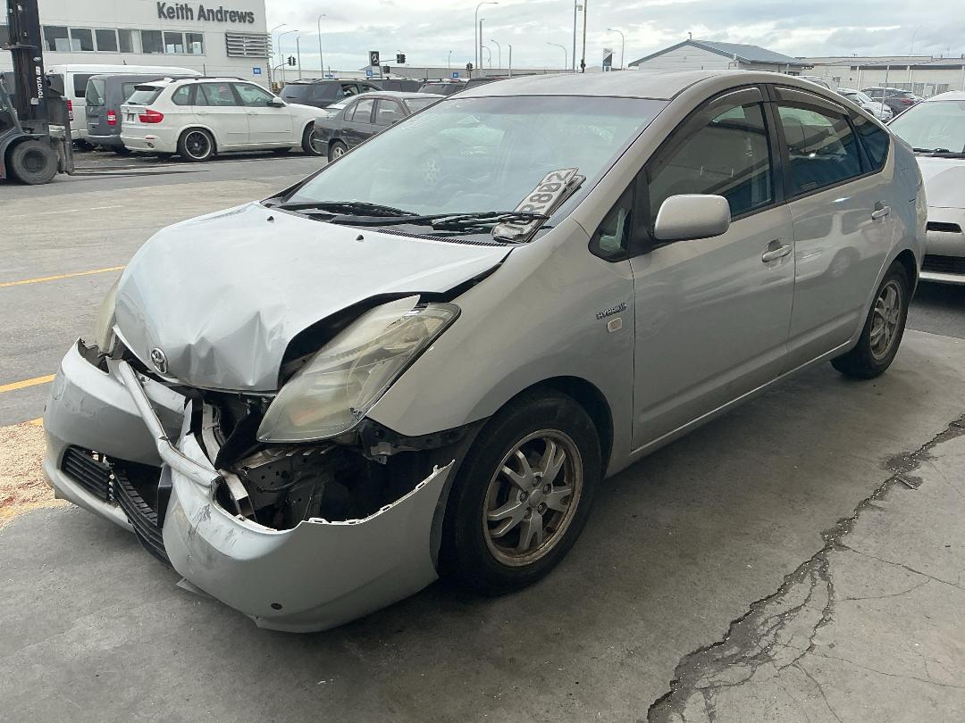 Photo '3' of Toyota Prius Photo '3' of Toyota Prius