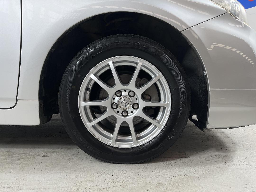 Photo '9' of Toyota Prius