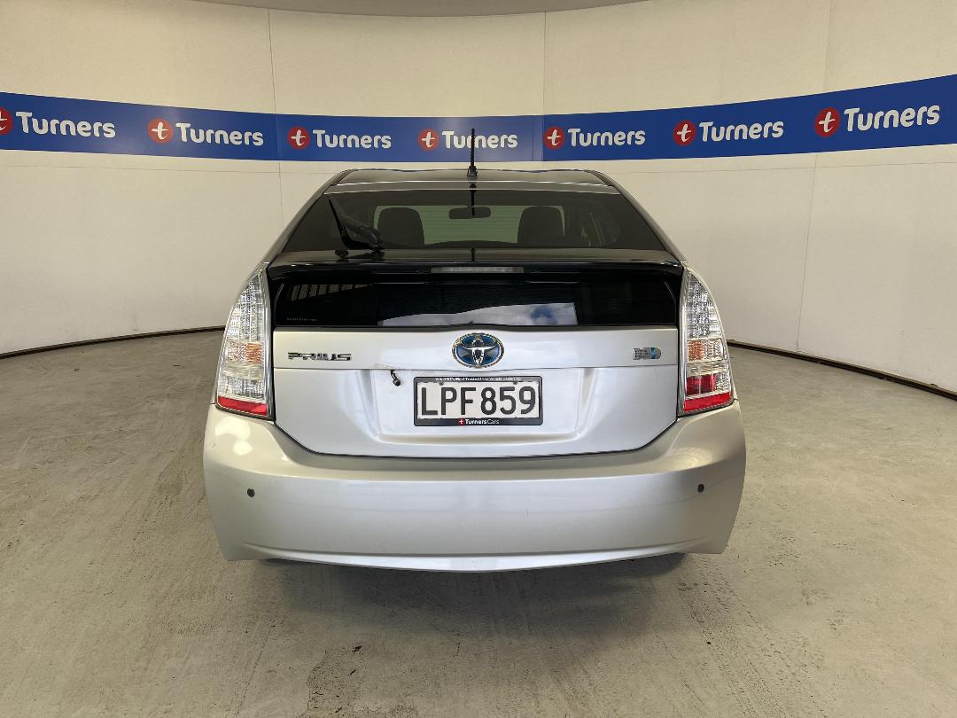 Photo '6' of Toyota Prius