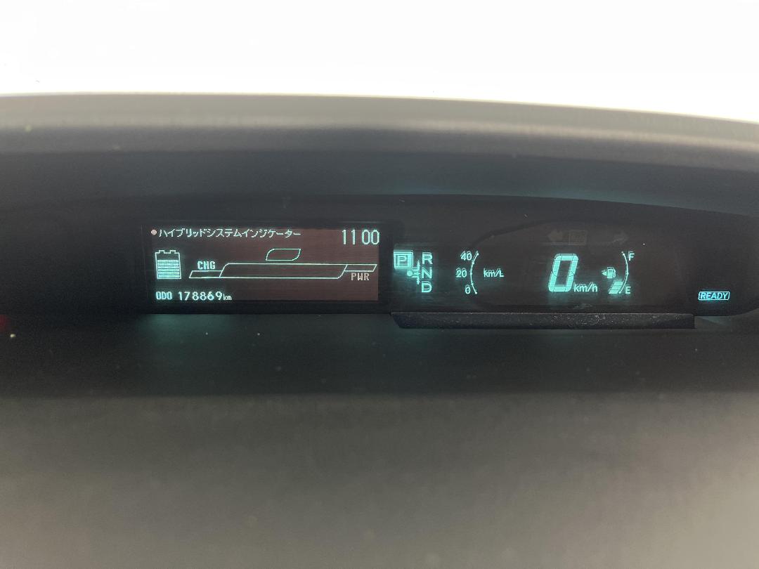 Photo '21' of Toyota Prius