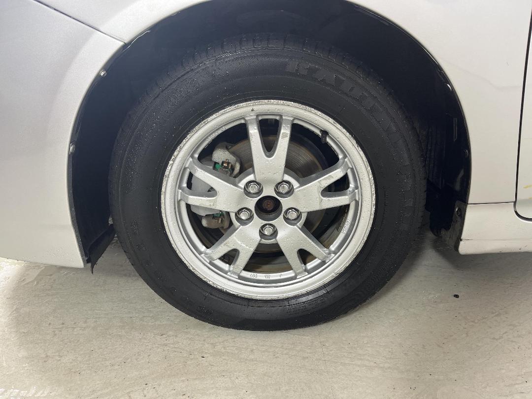 Photo '10' of Toyota Prius