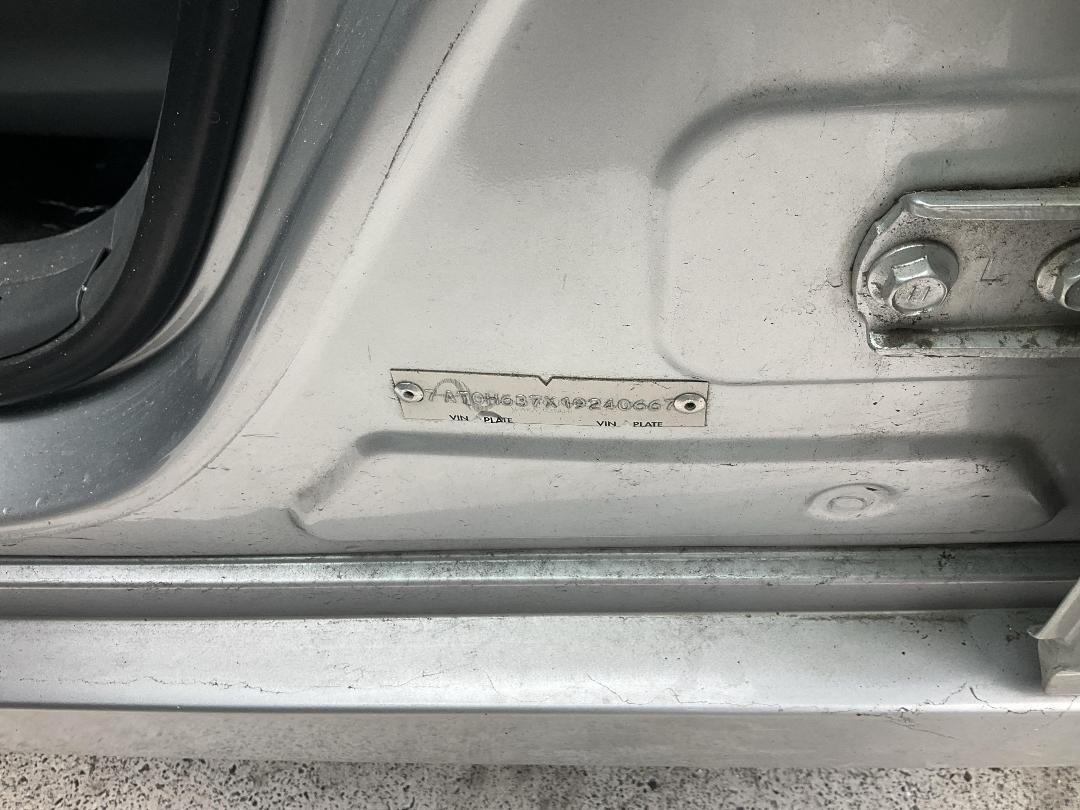 Photo '12' of Toyota Prius