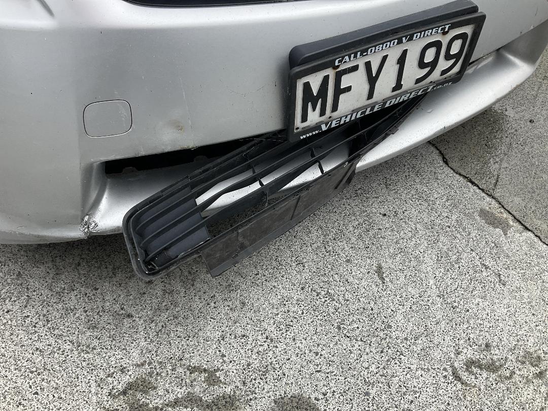 Photo '17' of Toyota Prius