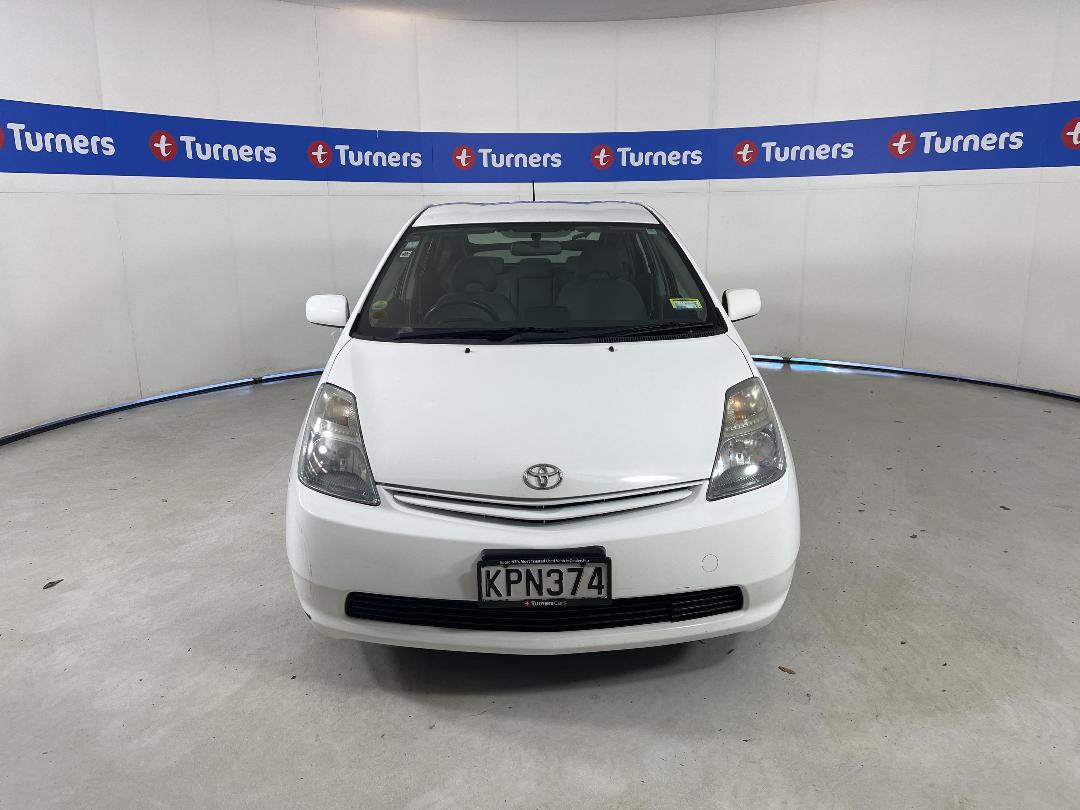 Photo '2' of Toyota Prius