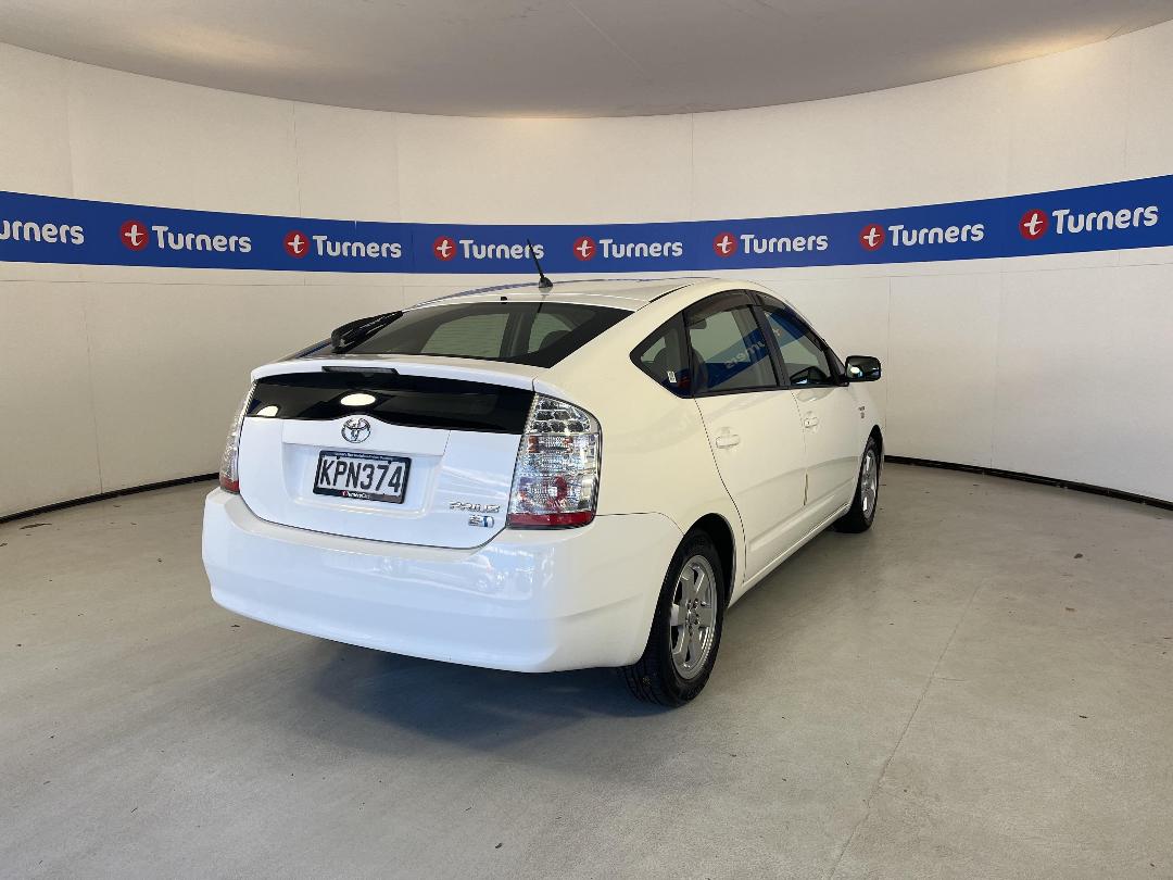 Photo '7' of Toyota Prius