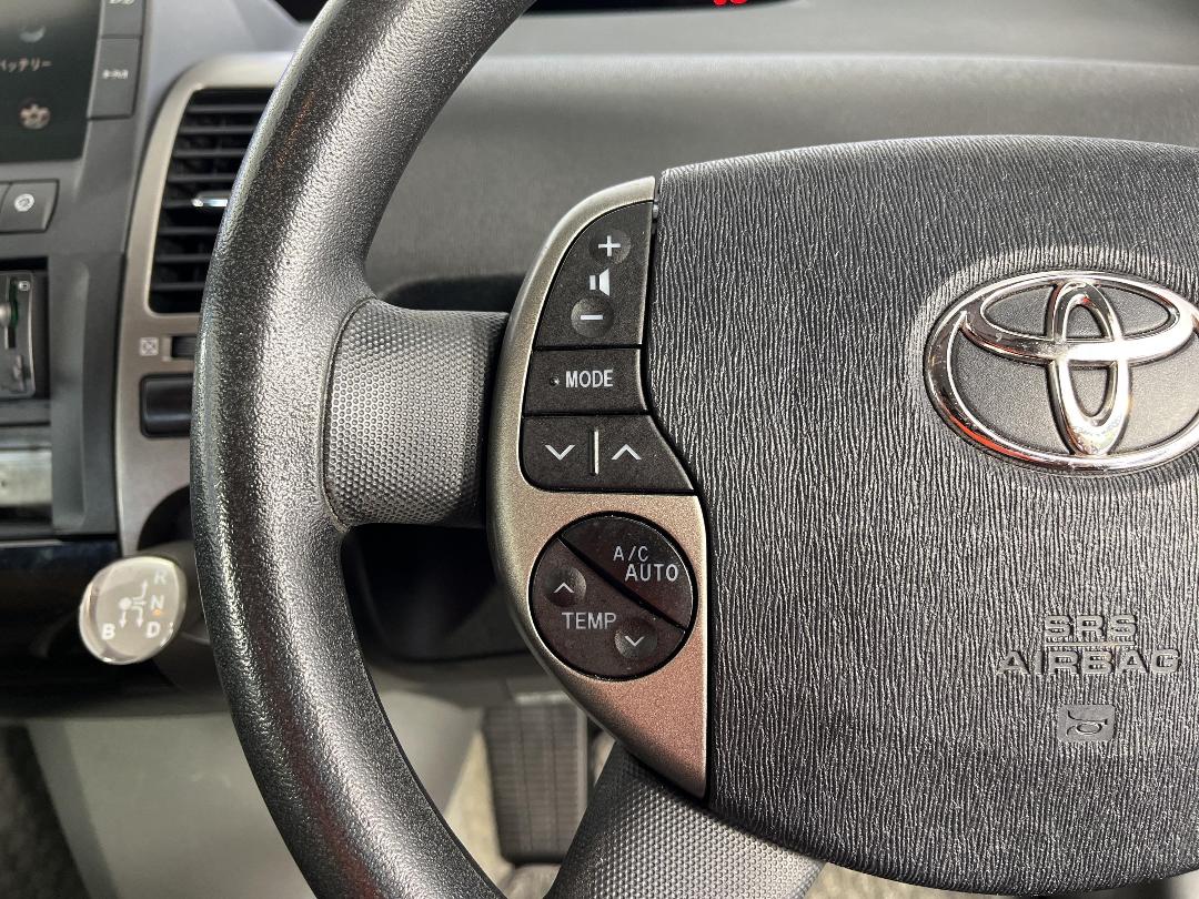 Photo '27' of Toyota Prius